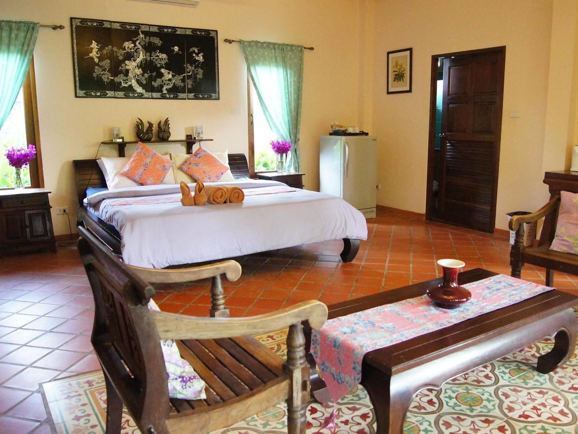 Tuna Resort Rawai Extérieur photo